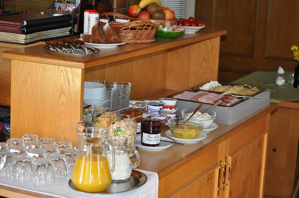 Pension Zum Grunen Wald Hotel Feuchtwangen