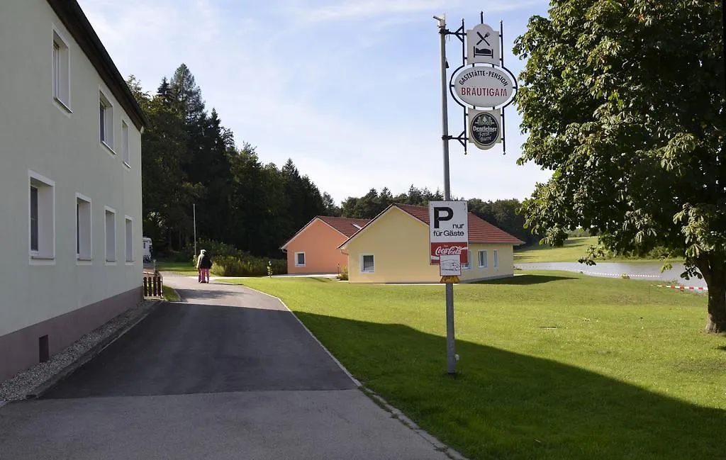 Pension Zum Grunen Wald Hotel Feuchtwangen Guest house